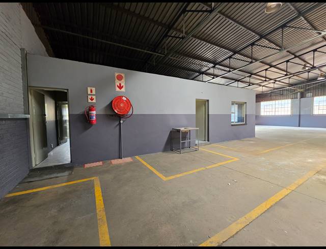 440M² WAREHOUSE TO LET IN WADEVILLE